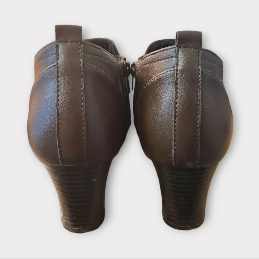Solanz Vegan Leather Ankle Booties 8.5 - Picture 5 of 6